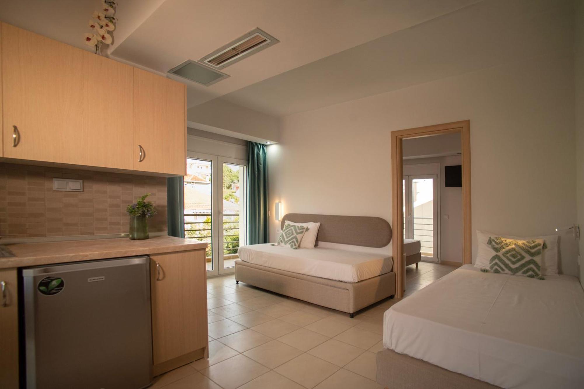 Kanali Homes Buitenkant foto