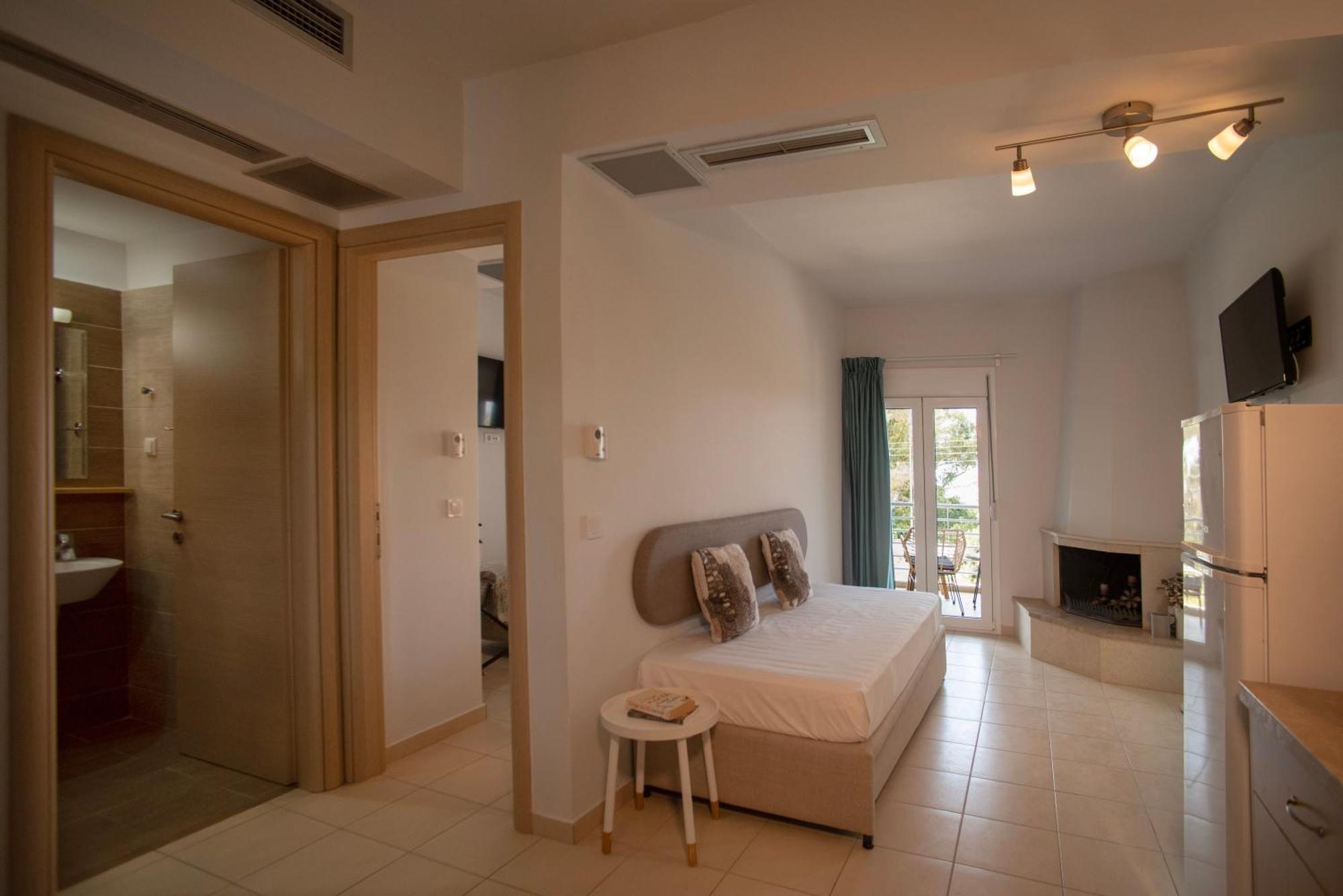 Kanali Homes Buitenkant foto